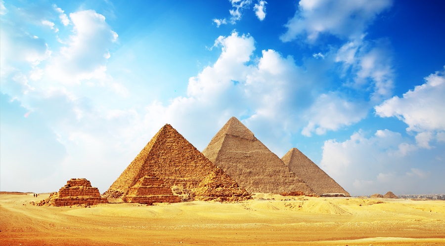Las Pirámides de Egipto: Maravillas Eternas del Mundo Antiguo