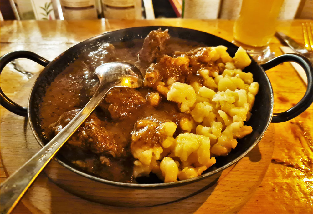 Sabores Alpinos: Platos Típicos de Austria